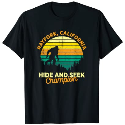 Retro Hayfork, California Big foot Souvenir T-Shirt