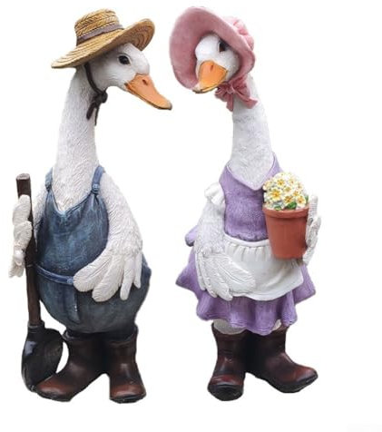 Statue de jardin en résine fabriquée à la main en forme de couple de canards - Décoration extérieure résistante aux intempéries - 35,6 cm (canards avec pelles)