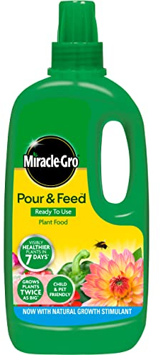 Miracle-Gro Pour & Feed Liquid Plant Food, 1 Litre