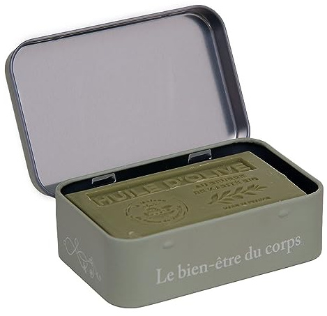 La Maison du Savon de Marseille Seifendose mit Olivenöl duftender Sheabutter-Seife im Oliven-Design – Seifenhalter für die Dusche und Reiseseifenbox – 125 g Seifenstück