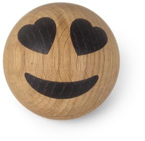 Spring Copenhagen Heart Eyes - Holz-Emoji-Kugel | Holzfigur | Durchmesser 7 cm | Heimdekoration | Kinderzimmer-Schmuck | Holz (FSC-Eiche) | Spring Emotions Kollektion | Design von mencke&vagnby