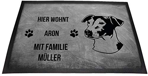 Tierisch-tolle Geschenke Jack Russel Terrier Fußmatte mit Namen für innen & außen | Hier wohnt (Name1) mit Familie (Name2) | rutschfest | Waschbar | Fussmatte personalisiert | (Grau 3)