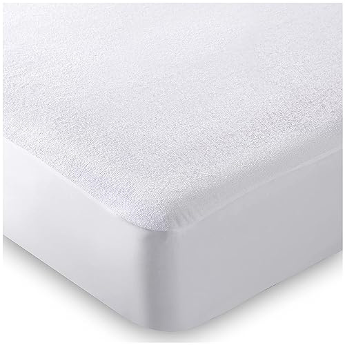 VELVETIO Waterproof Terry Towelling Mattress Protector, Soft Polycotton Non Allergic Fitted Sheet, Crinkle Free, Moisture Wicking, 25cm Deep Topper Cover, Single Size