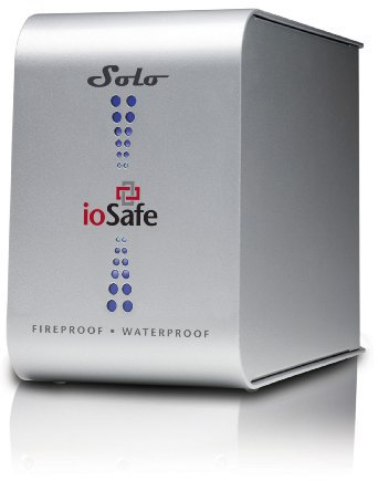 ioSafe Solo 500 GB Fireproof and Waterproof Desktop External Hard Drive with 5 Year Data Recovery Service SL0500GBUSB205YR (Silver)