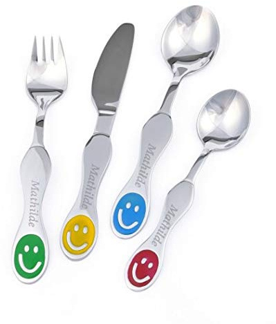KIDDI-MEDIA Kinderbesteck, Edelstahl, 4-teilig, Namensgravur, Motiv Smileys | Alle 4 mit Name graviert, feine Gravur in ansprechender Schrift