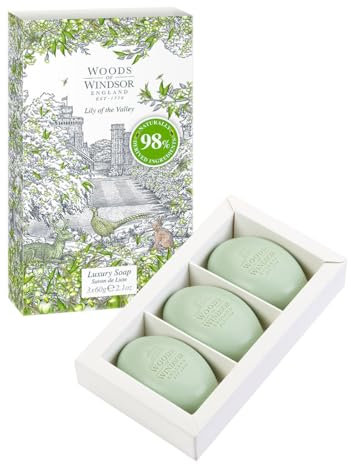 Woods of Windsor Lily Soap Bars, feuchtigkeitsspendende Sheabutterseife, feine gemahlene Seife auf pflanzlicher Basis mit Noten von Zitrusfrüchten, Hand- und Körperseife, Maiglöckchenduft 3 x 60g