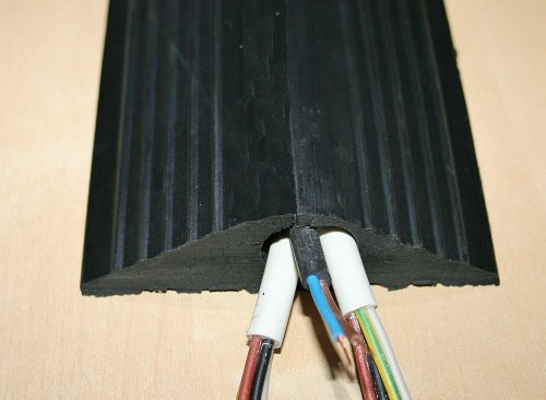 Heavy Duty Black Rubber Floor Cable Wire Cover Tidy Protector Safety Trunking Bumper Ramp 2 Metre length