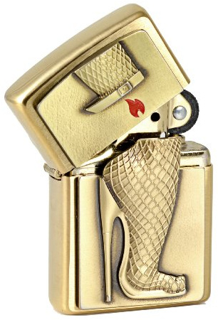 Zippo Sturmfeuerzeug - Golden High Heels Emblem - Brushed Brass - Nachfüllbar - Wiederverwendbar - Windfestes Design - Geschenkbox - Made in USA