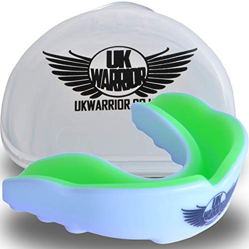 UK Warrior Mundschutz für Kontaktsport, Kampfsport, Karate, Rugby, MMA, Boxen, Hockey, Fußball, Tragetasche, Anleitung zum Kochen und Beißen, Weiß / Grün