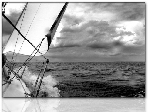 120x80cm Segelboot Segel Yacht (sail sailing water 120x80cm) schwarz weißMeer Segeln auf ECHTER Leinwand gerahmt - Deko ideen für Ihr Zuhause Bilder fertig gerahmt mit Keilrahmen riesig. Ausführung Kunstdruck auf Leinwand. Günstig inkl Rahmen