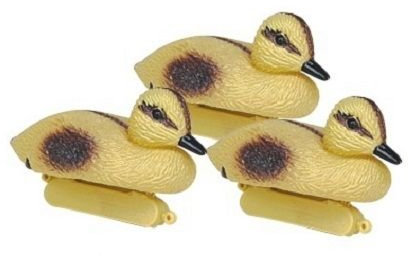 PondH2o Floating Resin Yellow Duckling Pond Decoys, 3 Pack Fish Pond Plastic Floatable Mallard Ducklings Ornament Decoration