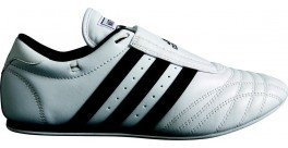 adidas SM-II Low Cut Sneaker (Weiß mit schwarzen Streifen), Größe 44