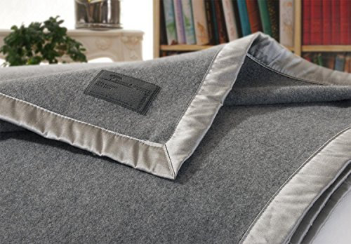 Wohnen & Accessoires GmbH & Co. KG Kaschmirdecke, Wolldecke aus 100% Kaschmir Amalfi grau 150x200cm Seidenband