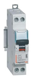 406805 Disjoncteur Legrand 32A unipolaire + neutre DX3 - courbe D - 4,5/6kA - À vis - 1 module