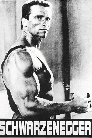 Close Up Arnold Schwarzenegger Poster (63cm x 89cm) + Geschenkverpackung. Verschenkfertig!