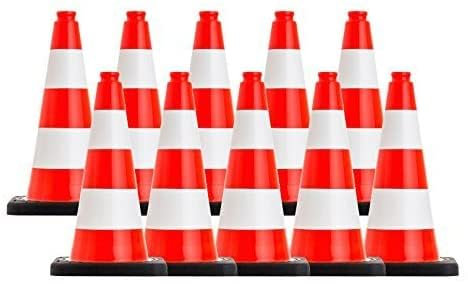 UvV Pylonen 50cm, 2,1 kg schwer, standsicher, 10 Stück Leitkegel Warnkegel PVC 500mm Orange Standfuß nicht ablösbar, sehr gut stapelbar, weisse Streifen (ohne Reflektion)
