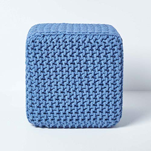 Homescapes gestrickter Sitzhocker Sitzwürfel blau, Strick Sitzpuff 35 x 35 x 35 cm, Strickhocker mit grob gestricktem Bezug aus 100% Baumwolle, Füllung aus 100% Polystyrol