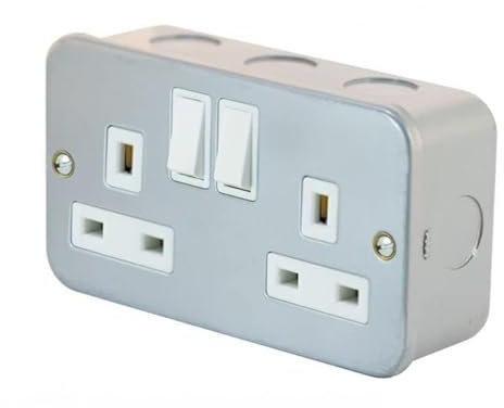 13 Amp Socket Outlet 2 Gang Switched SP in Metal Clad