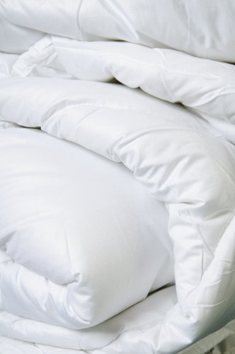 The Sleep Easy Hotel Quality Pure White Microfibre Peached Duvet Double 13.5TOG Feels Like Down