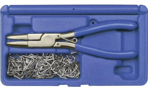 KUNZER 7PKS101 101-tlg Polsterklammern-Set, Spezial-Zange, 100 Klammern | Ansetzen/Klemmen bei Sattlerarbeiten, Polsterklammerset, Spezialzange, Sesseln, Polstermöbeln