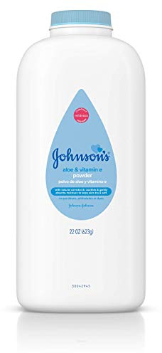 Johnson's Baby Powder with Naturally Derived Cornstarch Aloe & Vitamin E, Hypoallergenic, 22 oz (Pack of 6)