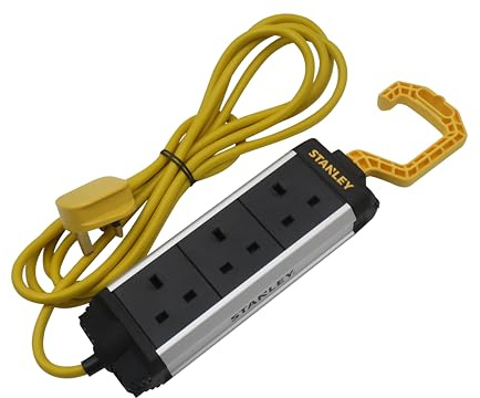 STANLEY Powerboard a 3 bande da 3 m con gancio pieghevole per un facile fissaggio a scale, ponteggi o punti di terra, cavo giallo ad alta visibilità aumenta la sicurezza in cantiere