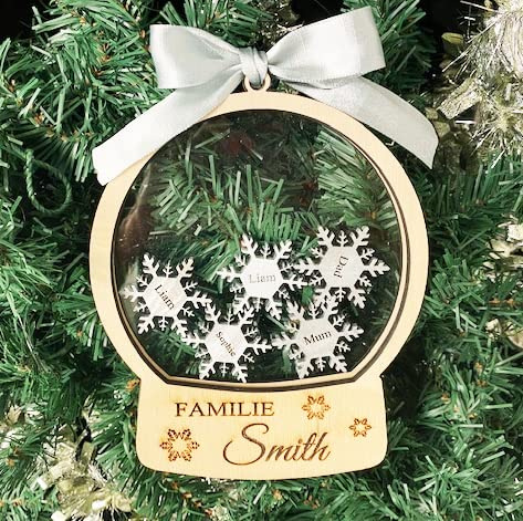 Silber Personalisierte Schneekugel, Silber, Schneeflocken, Familiendekoration, Weihnachtsbaumdekoration mit Namen der Familienmitglieder, Baumschmuck aus Holz, eingravierter Name