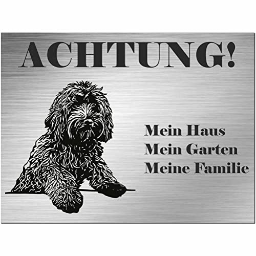 Indigos UG - Schild Labradoodle - bedruckt - Achtung Mein Haus, mein Garten meine Familie - Aluverbundplatte Edelstahl Look - 20x15 cm - Spruch - Deko Geschenkidee - Hund - Zaun - Türschild