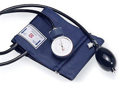 MISURATORE DI PRESSIONE A POMPA SFIGMOMANOMETRO DA BRACCIO PRESSIONE ARTERIOSA