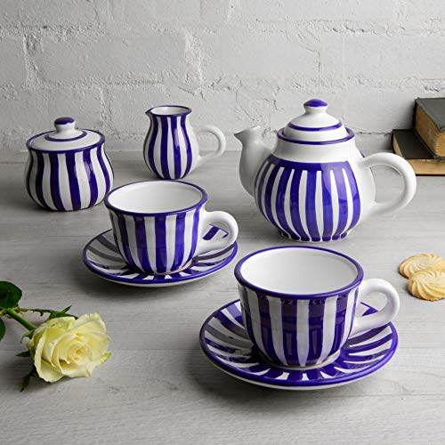 City to Cottage® Set de Tetera, Jarra de Leche y Azucarero de Cerámica Artesanal con 2 Tazas y Platitos en Azul Marino a Rayas