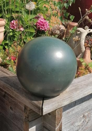 terracotta-toepfe-de B-Ware !! Kugel ca. 20 cm aus leichten Steinzeug Keramik, grüngrau matt glasiert Deko Garten Winterfest