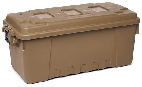 Plano Sportsman'S Trunk Medio, Bauli Portaoggetti Plat17, Desert Tan, Durevole, Baule dell'Esercito per Esterni e Garage