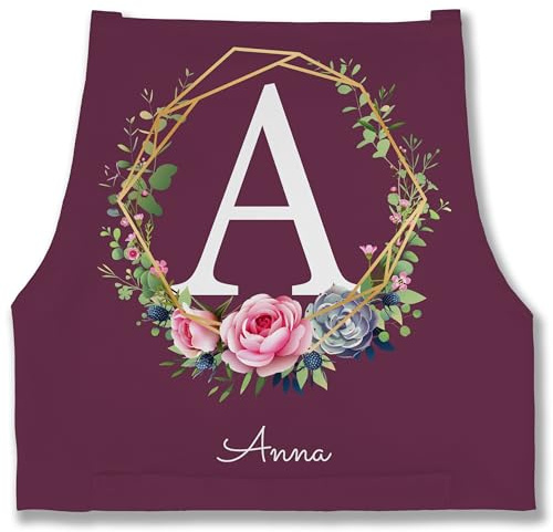 Geschenk mit Namen personalisiert by Shirtracer - Schürze - Name und Initialen - Personalisierte Geschenke Frauen I Geschenkideen Mädchen mit Namen I Geschenke Freundin