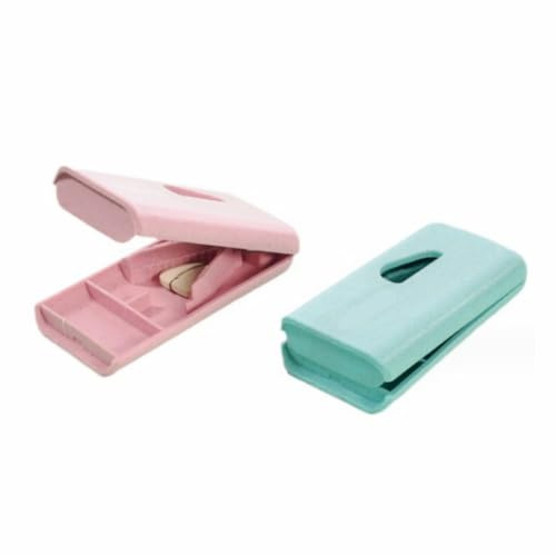 Affettatore di Pastiglie, Tagliapillole con Lama in Acciaio INOX Sistema di Sicurezza, Spazio Portapillole Integrato, Taglierina per Vitamine, Grandi Piccole Pillole e Farmaci (2 COLORI MISTI)