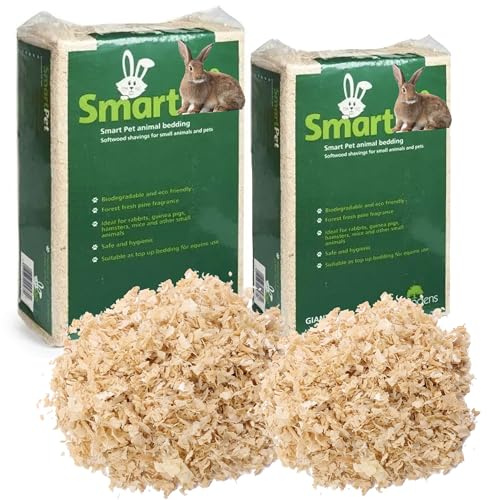 STORM TRADING GROUP Wood Shavings Pet Bedding Super Absorbent Shavings Ideal For Animal Pet Bedding Rabbit, Hamster, Mice, Gerbils, Horses, Pony & Cows (4 KG, 3 Bags)