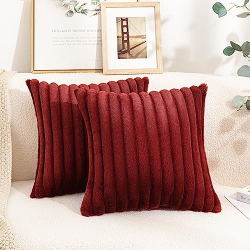 Uhomy Christmas Fluffy Plush Throw Pillow Cover 18x18 Inch Burgundy Set of 2 Luxury Soft Red Decorative Faux Fur Cushion Cover for Living Room Sofa 45x45 Cm