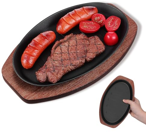 UKCOCO Plaque à Steak en Fonte 25 Cm avec Bandes de Grillage, Plateau en Bois Inclus, Poêle à Griller pour Cuisson au Four et Induction, Assiette Chauffante pour Steak, Poisson et Viande