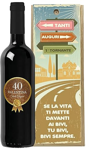Regalo Personalizzato bottiglia di vino 0.75 lt. con cassetta in legno per compleanno | Idea regalo originale per Lui e Lei | Regalo Personalizzabile Compleanno Amico (Toscana Rosso IGT, Coccarda)