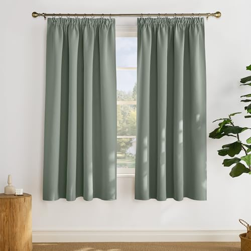 PONY DANCE Salbeigrüne Gardinen Blickdicht Vorhänge mit Kräuselband | 2er Set, H 175 x B 140 cm, für Schiene, Kurz, Verdunklungsvorhänge, Hitzeschutz, für Wohnzimmer, Blackout Curtains