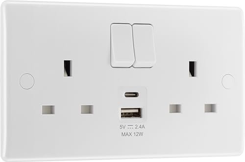 BG Electrical 12W Double Switched Power Plug Socket Socket with Two Type A USB Charging Ports, Round Edge, Nexus 800 Series, White Moulded, 13A, 822UAC12