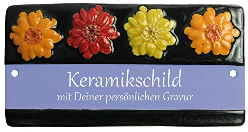 Handarbeit aus Schleswig-Holstein Keramikschild 16,5 x 8,5 cm Vier Blüten mit schwarzem Rand (hellblau)