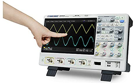SIGLENT Serie SDS5000X Osciloscopio de 4 Canales, 350 MHz Ancho Banda con 5 GS/sg, 110.000 formas de onda/s, 250 Mpts Profundidad de Memoria, Display de 10.1 1024 x 600 Pixels