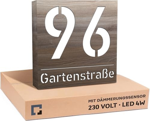 PRINTIMA Hausnummer Beleuchtet LED mit Dämmerungssensor 30x30 cm Dunkles Holz mit Gravur, 6W A++, 230V, wasserdicht, modernes Design, robust & stilvoll