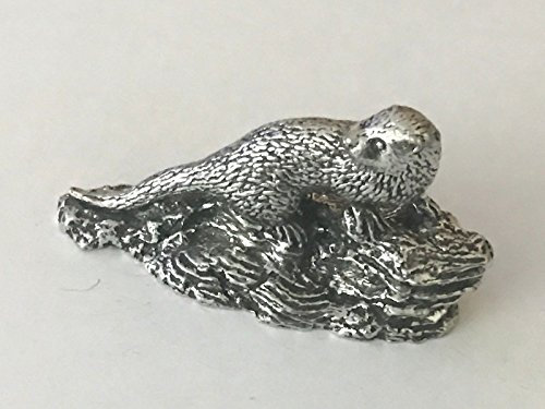 Otter auf Steine Zinn Figur Briefbeschwerer Ornament 3D codee14 geschrieben von uns Geschenke für alle 2016 von Derbyshire UK