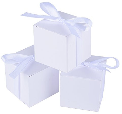 100 Stk. weiß Gastgeschenk Box inkl. Seidenbänder 5x5x5 cm Geschenkbox für Hochzeit, Taufe, Party usw. Pralinenschachtel süßigkeiten Bonboniere (Weiß)