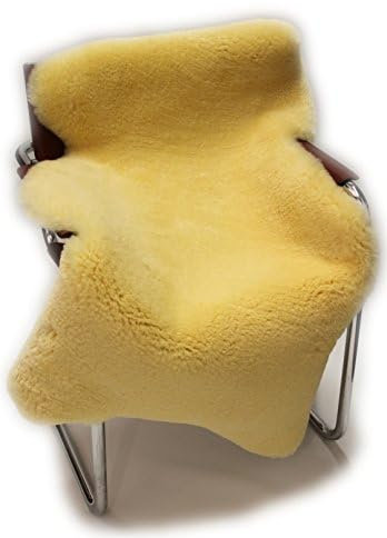 Erstklassiges Lammfell Sortiment -unsere Babyfell Selektion als extra große Auflage, Sitzfell für Stuhl, Sitzbank, Sessel, Couch. Weich, dicht und komfortabel. Naturformfell mit optimaler Schurhöhe