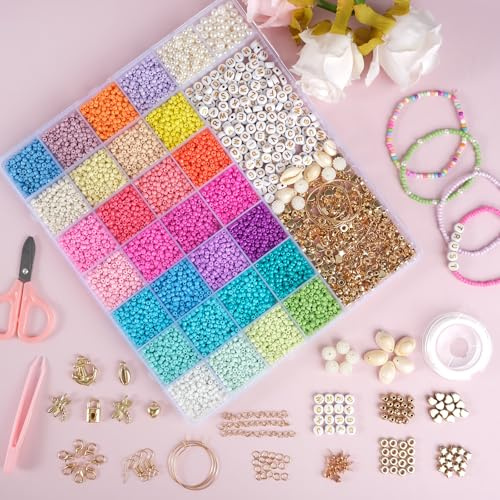 packra 3mm Perlen für Armbänder – 28 Bunte Makkaron Perlen zum Auffädeln mit Buchstabenperlen – DIY Schmuckset Selber Machen für Feiertage & Weihnachten