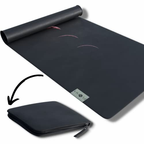 PUNIMA RPET Travel Yogamatte, 2 in 1 Yogamat + Handtuch, extra dünn (0,1 cm dick, 1,4 kg leicht), faltbare Reise Yoga Matte, Vorderseite aus recycelten Plastikflaschen & Rückseite Naturkautschuk