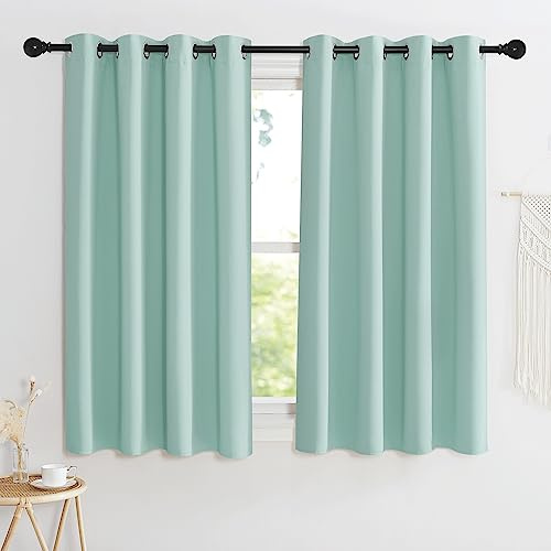 KGORGE Verdunklungsvorhänge Kurz Vorhang Blickdicht mit Ösen | Hellgrün,2er Set,135 x 140 cm(HxB),Thermovorhang Hitzeschutz,Verdunkelung,Sonnenschutz,für Schafzimmer/Küche