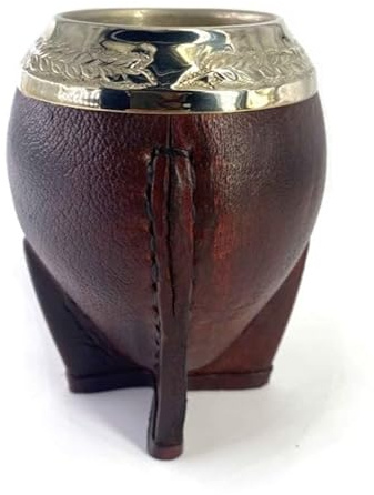 YVY Maté Calebasse à maté Torpedo Alpaca Ciselée | Calebasse artisanale 200ml | Cerclage en Alpaca Ciselée | Fabriquée à la main en Uruguay | Cuir lisse couleur ocre
